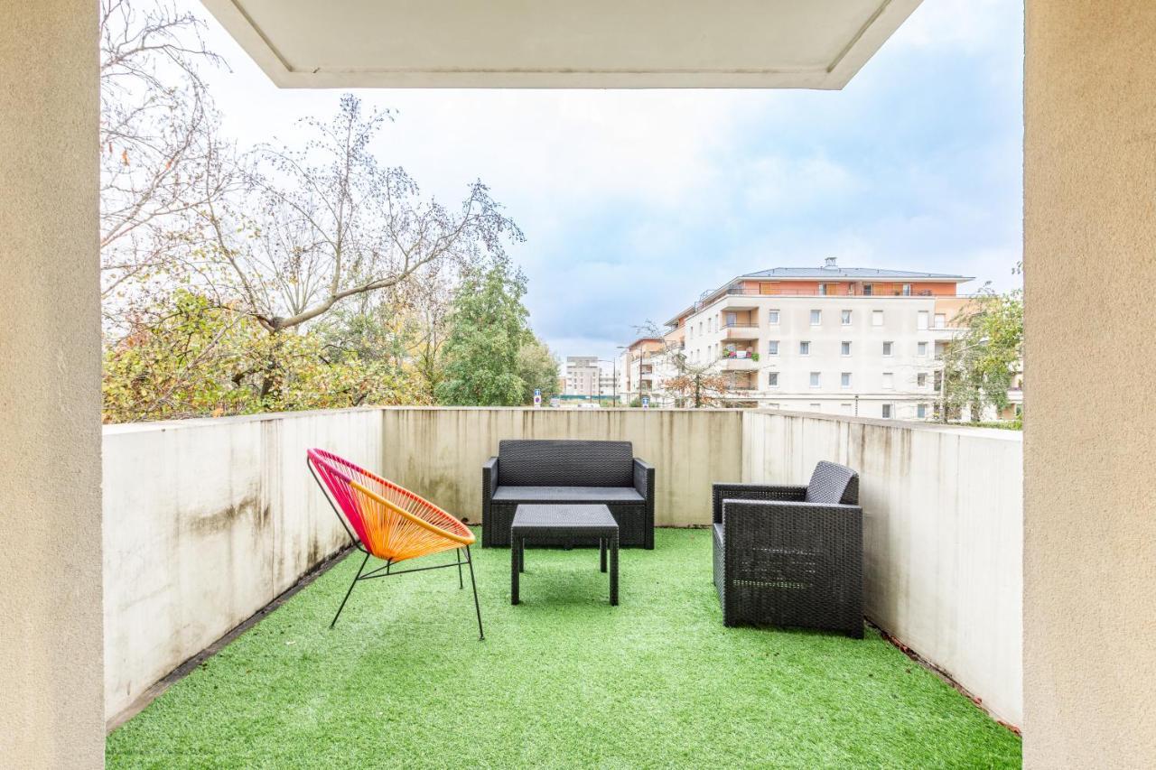 Mona, F2 Pour 4 Pers. - Fairytale Factory Apartment Bussy-Saint-Georges Exterior photo